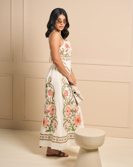 VESTIDO BLANCO CON FLORES