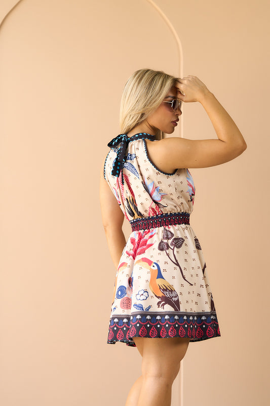 VESTIDO BEIGE CON AZUL Y ROJO