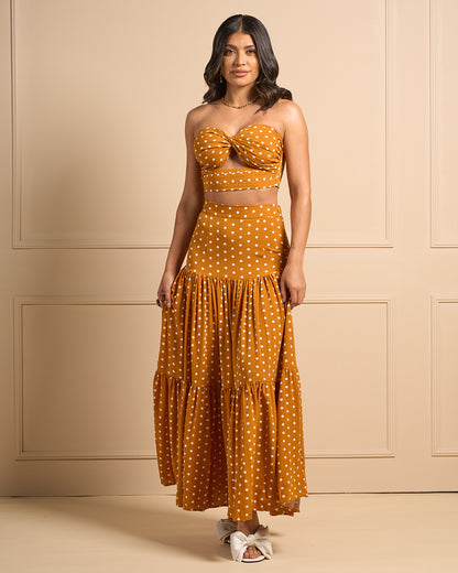 SET NARANJA CON PUNTOS BLANCOS STRAPLESS